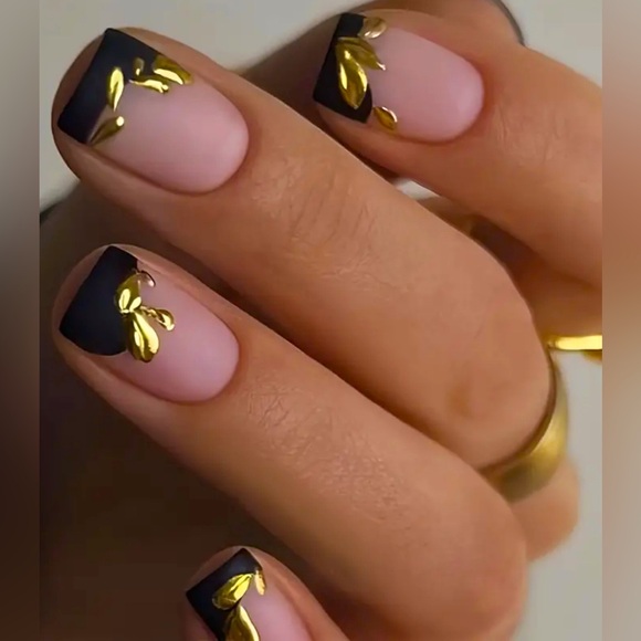 Short Square Tip Black French Manicure with Gold Accents, NIB Kit - Picture 1 of 3